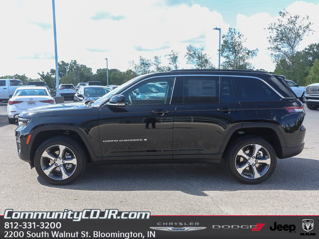 New 2025 Jeep Grand Cherokee Limited image 3