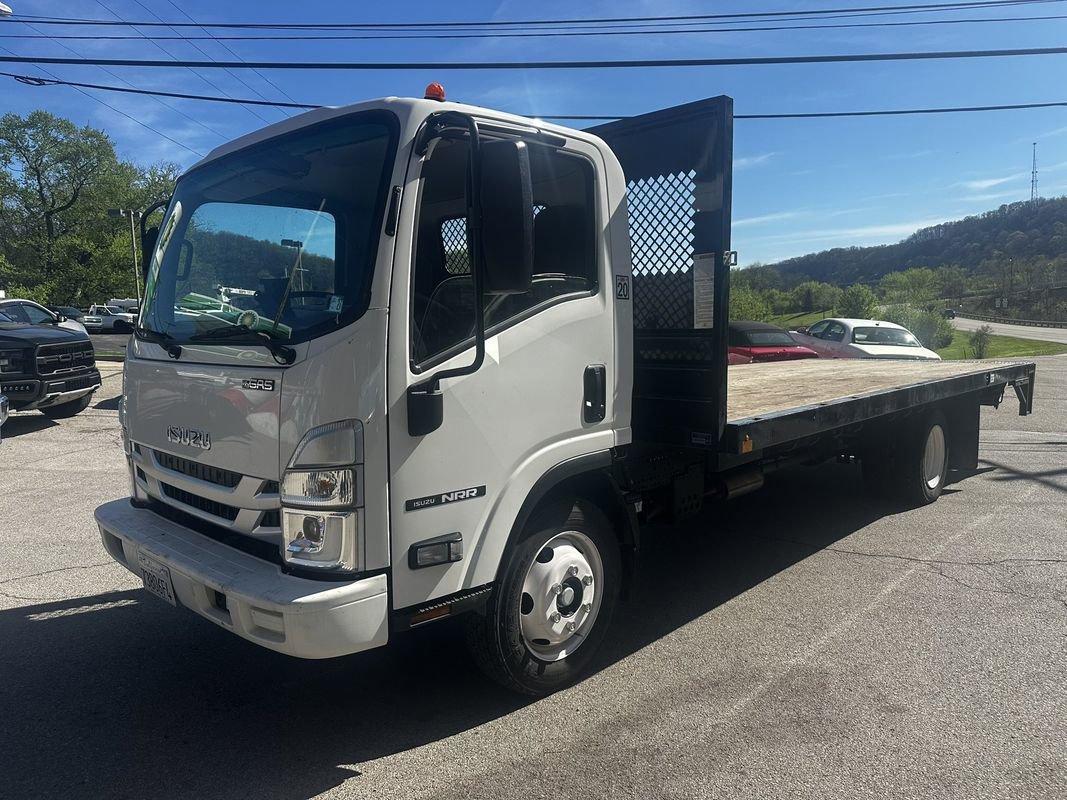 Used 2025 Isuzu NQR image 1