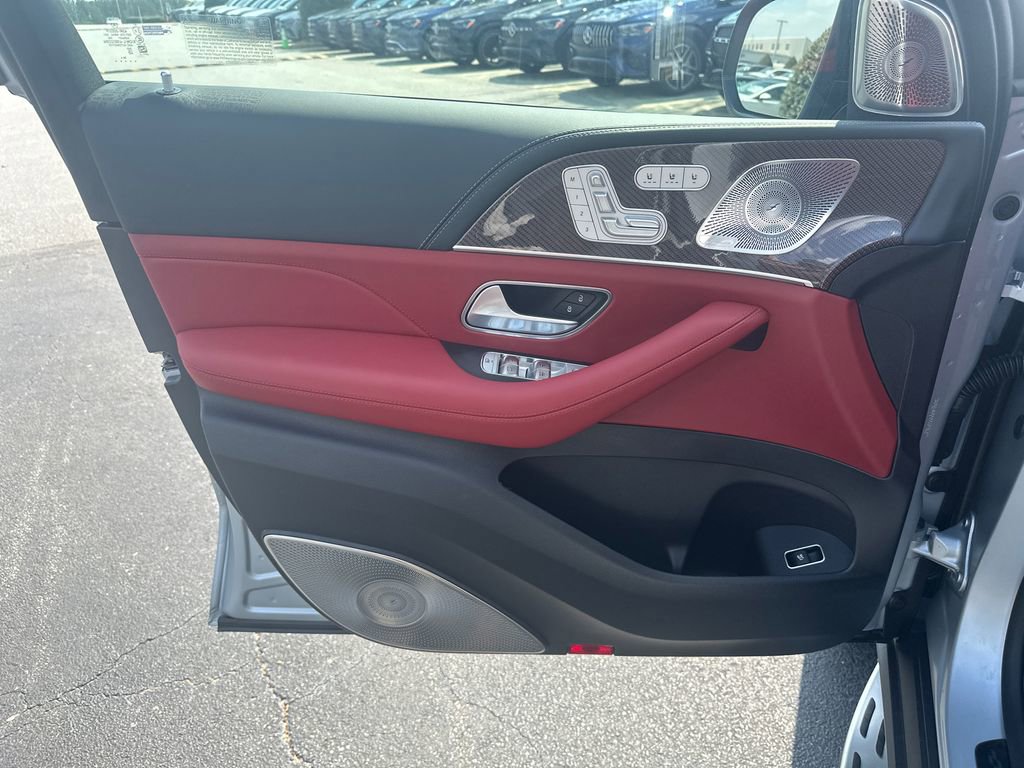 New 2026 Mercedes-Benz GLS 63 AMG 4MATIC image 10