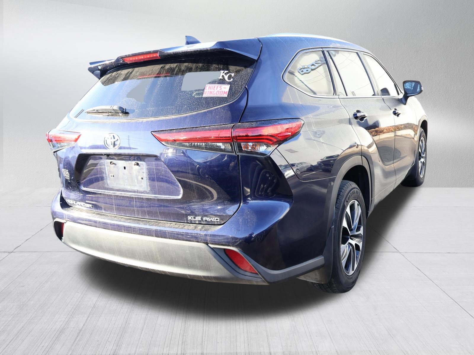 Used 2020 Toyota Highlander XLE image 7