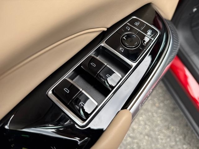 New 2026 Cadillac Lyriq Signature Sport image 11