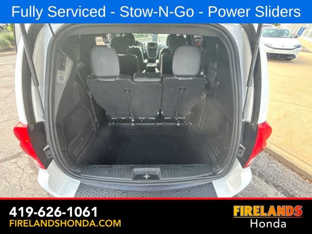 Used 2017 Dodge Grand Caravan GT FWD image 12