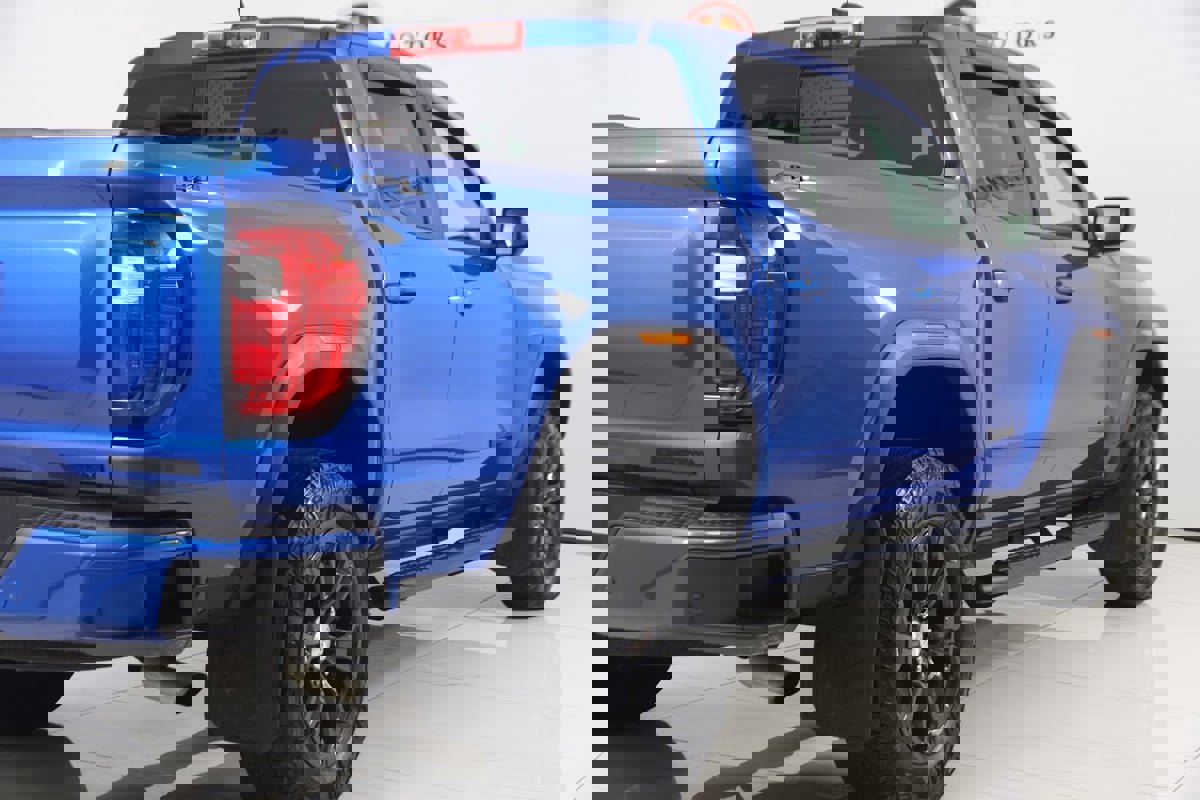 Used 2023 GMC Canyon Elevation w/ Convenience Package image 57