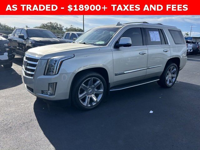 Used 2016 Cadillac Escalade Luxury image 3