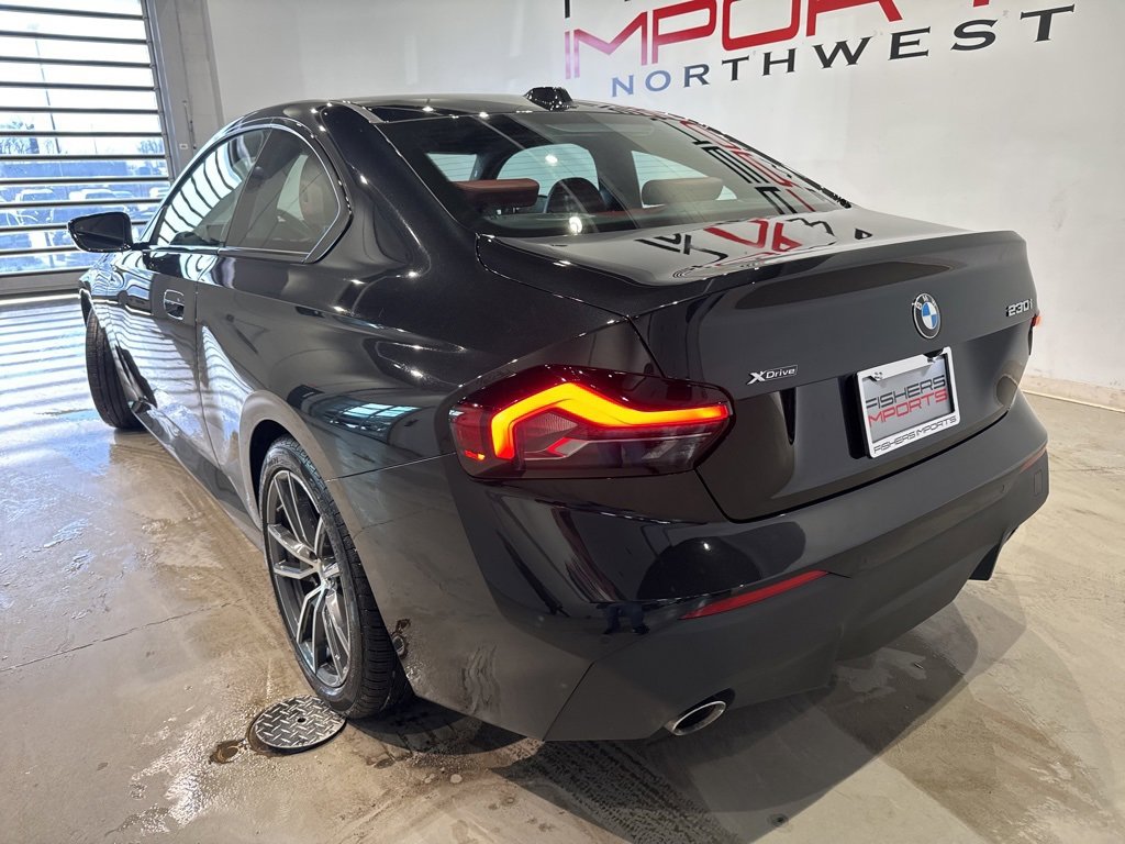 Used 2025 BMW 230i xDrive Coupe w/ Premium Package image 5