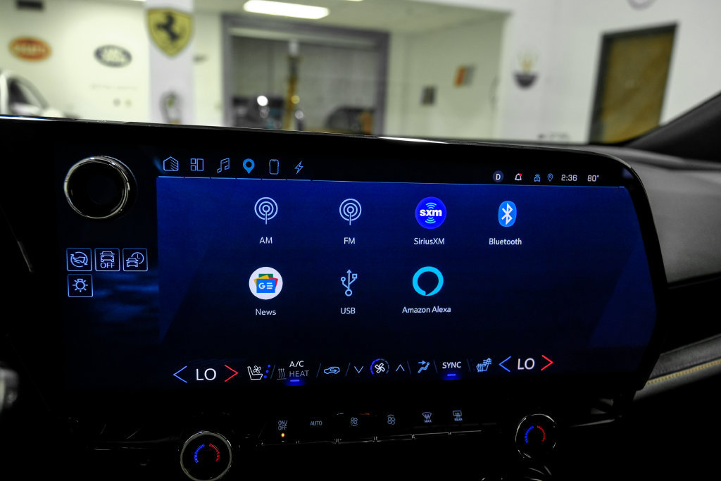 Used 2024 Chevrolet Blazer EV RS RWD image 42