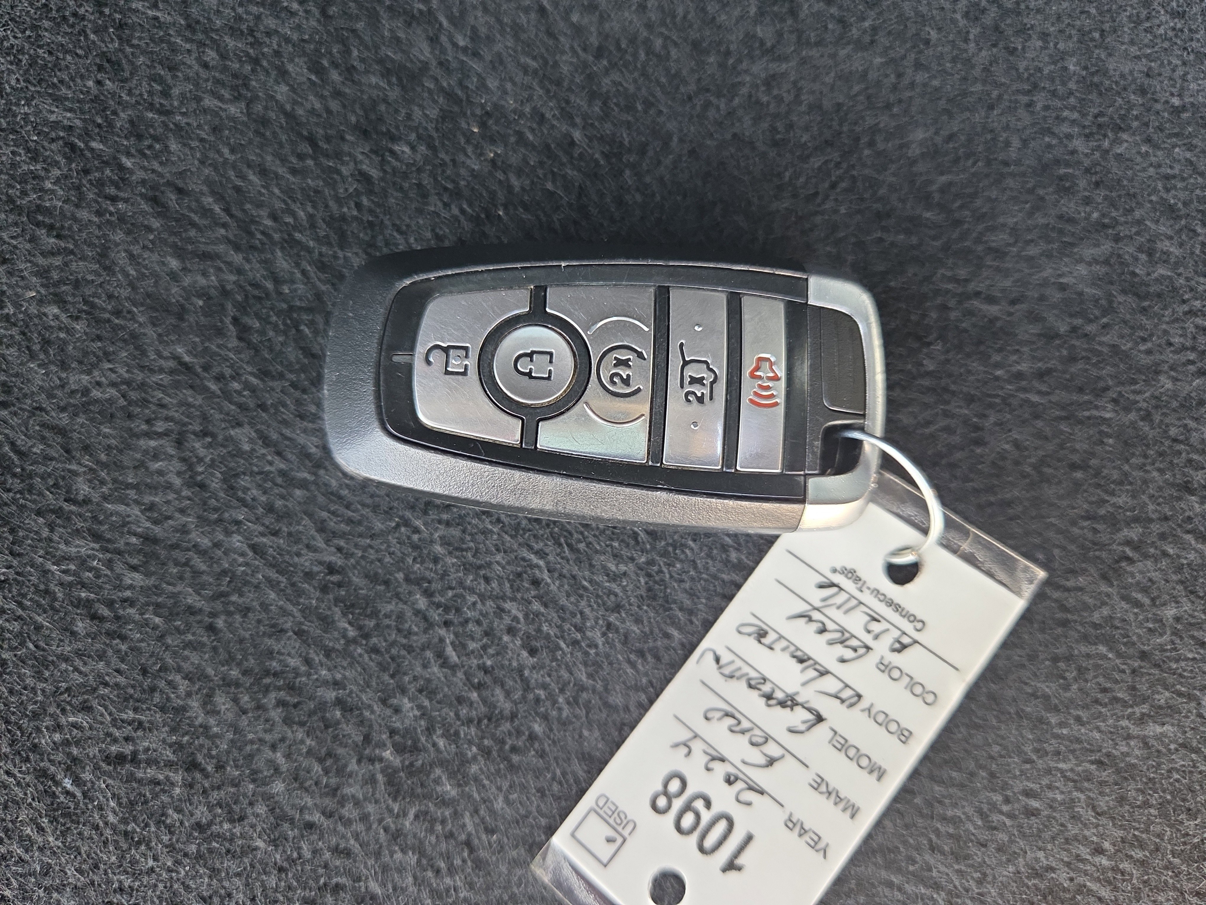 Used 2024 Ford Expedition Limited image 24