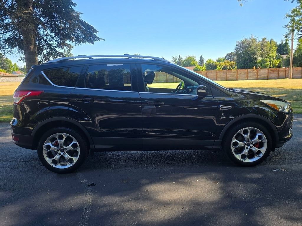 Used 2015 Ford Escape Titanium w/ Equipment Group 301A AWD/4WD image 7