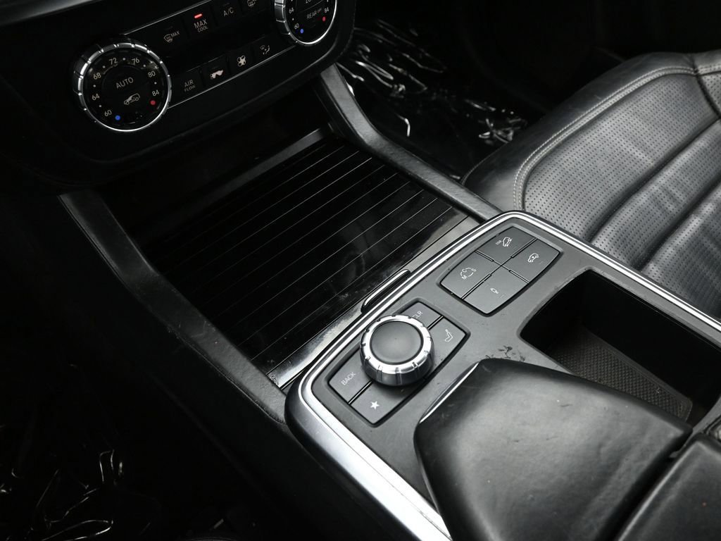 Used 2014 Mercedes-Benz GL 63 AMG 4MATIC image 38