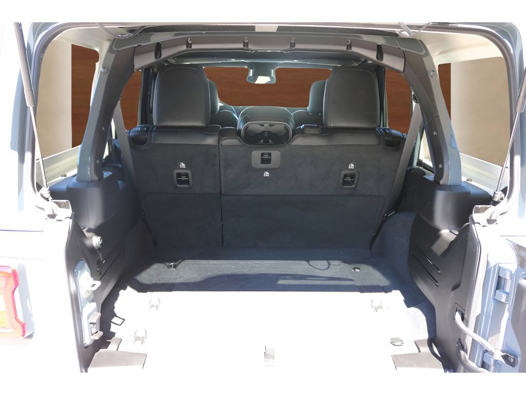 Used 2026 Jeep Wrangler Unlimited Sahara w/ Safety Group AWD/4WD image 17