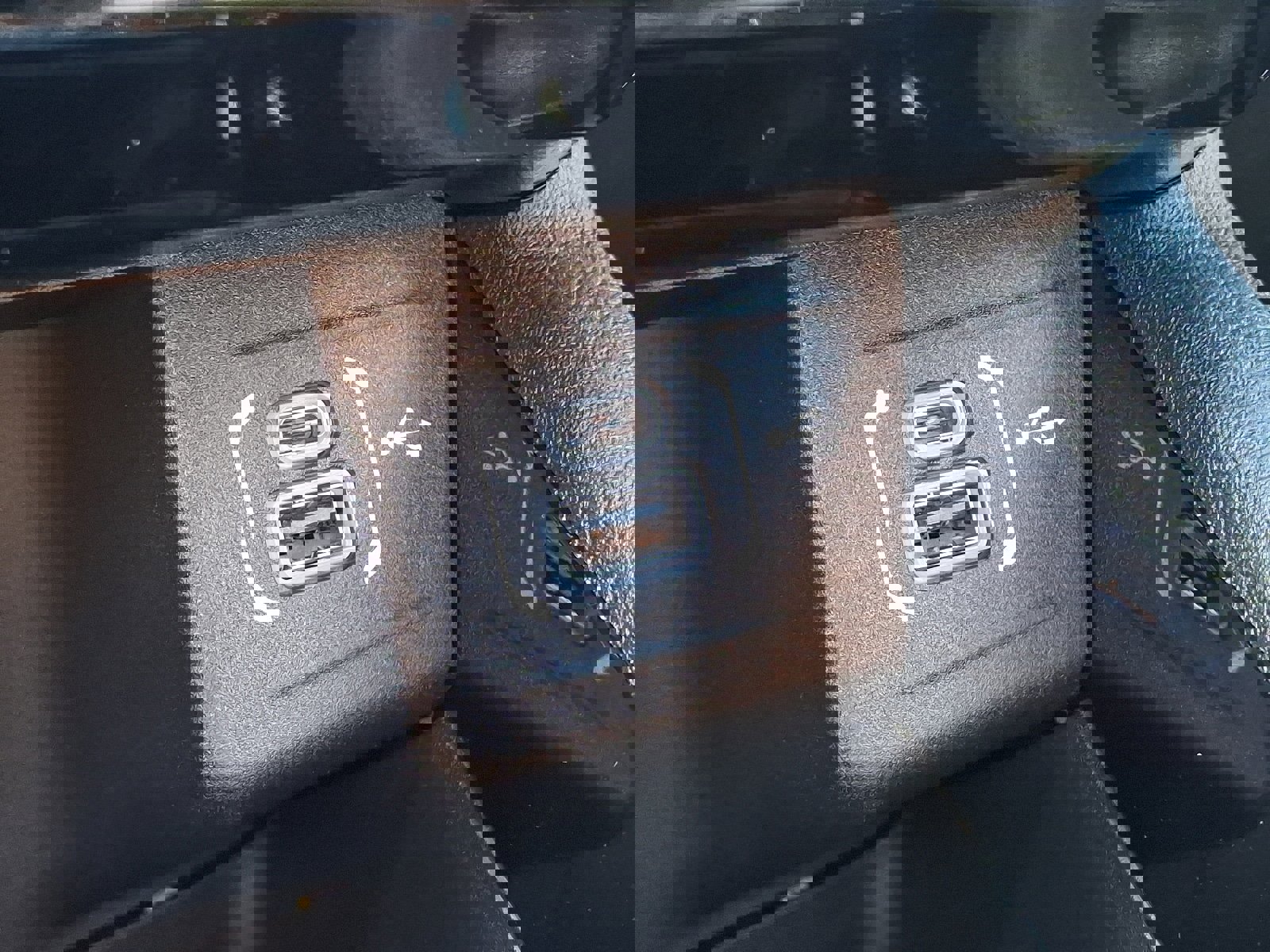 Used 2024 Jeep Compass Latitude w/ Convenience Group image 23