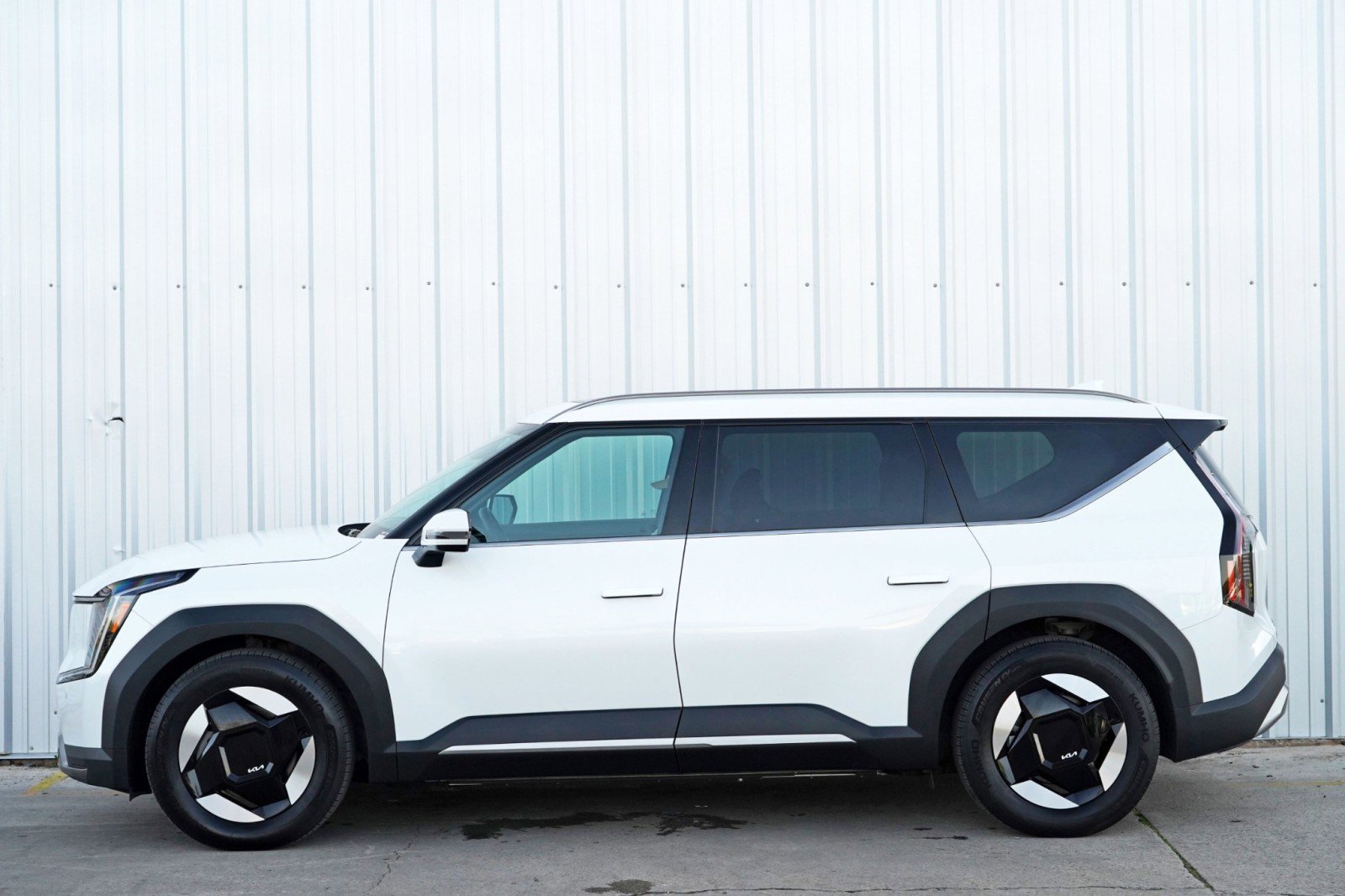 Used 2024 Kia EV9 Wind image 53