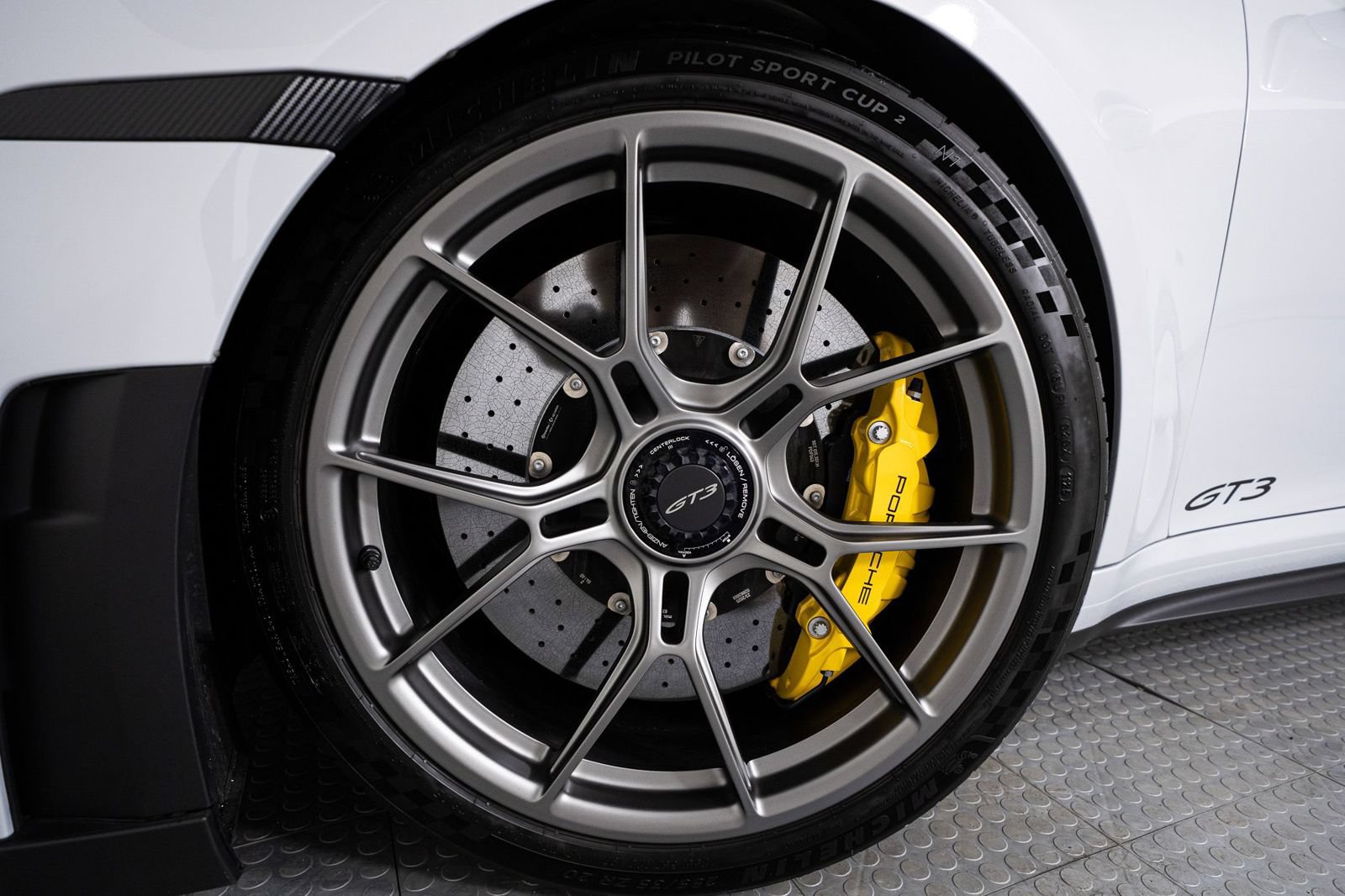 Used 2025 Porsche 911 GT3 RWD image 14