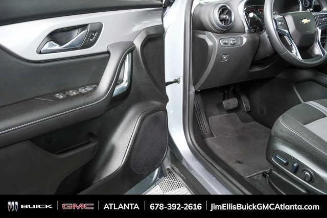 Used 2025 Chevrolet Blazer LT FWD image 7