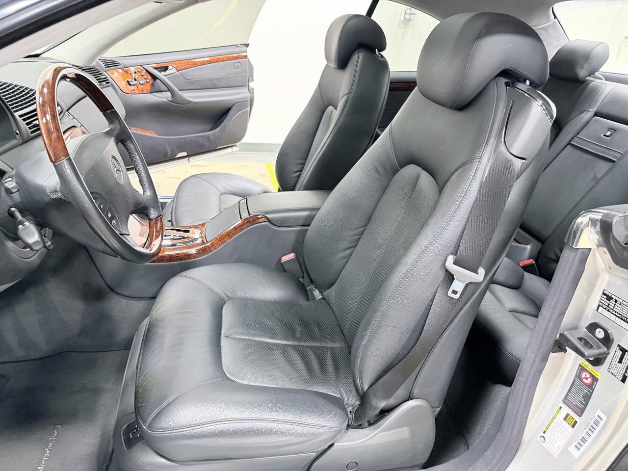 Used 2006 Mercedes-Benz CL 500 image 32