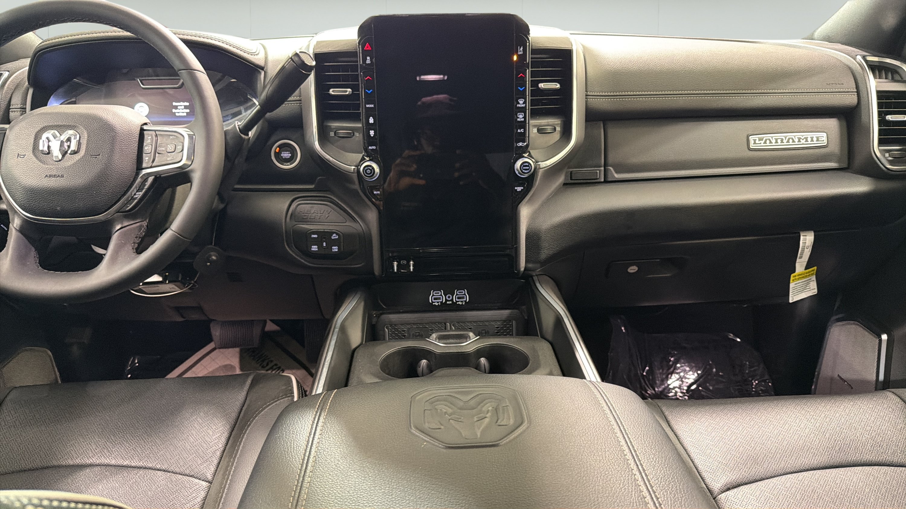 Used 2026 RAM 2500 Laramie AWD/4WD image 22