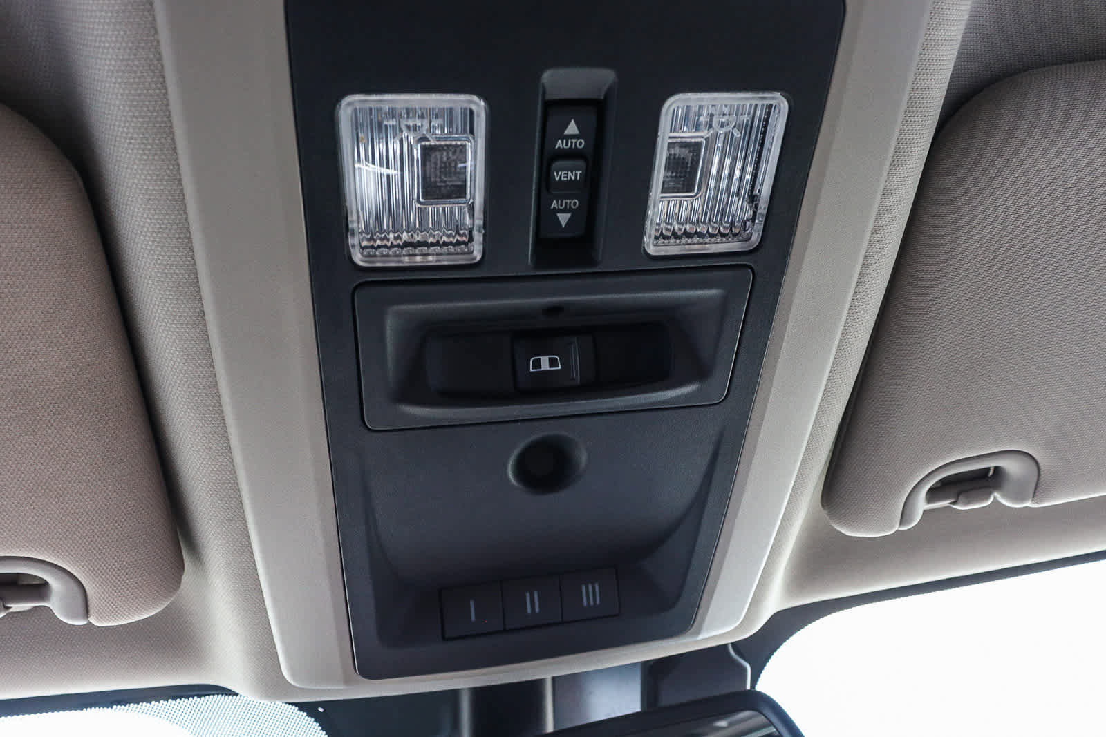 Used 2017 RAM 1500 Laramie w/ Convenience Group image 32