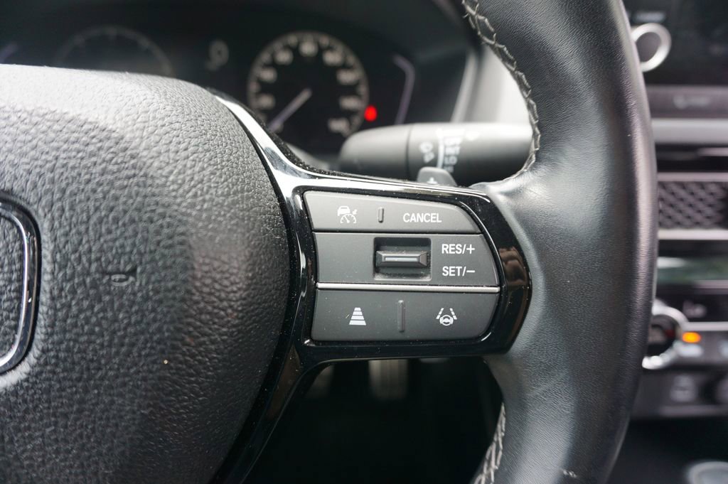 Used 2023 Honda Civic Sport image 9