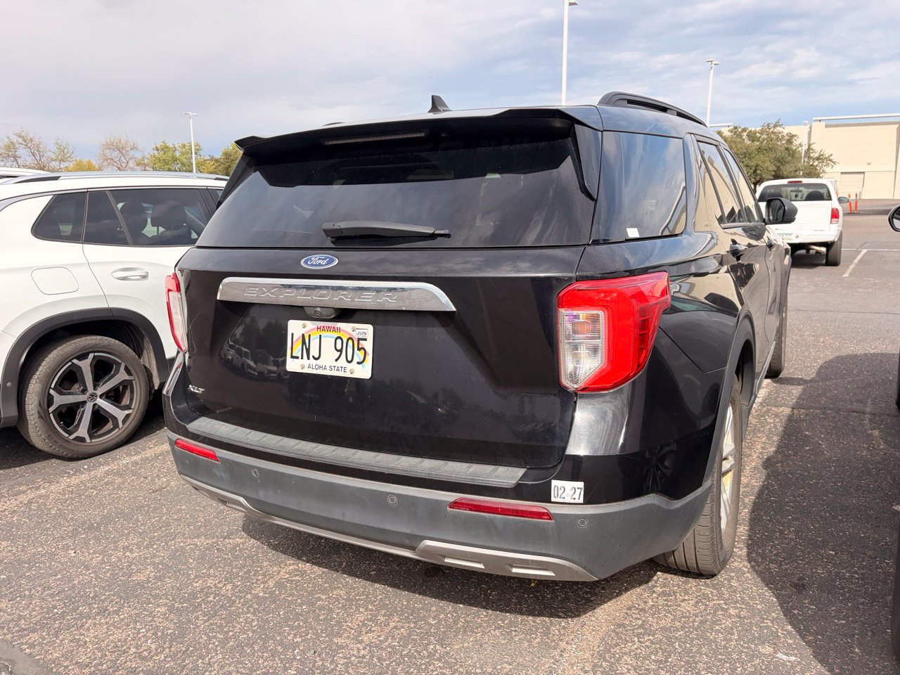 Used 2023 Ford Explorer XLT w/ Equipment Group 202A RWD image 5
