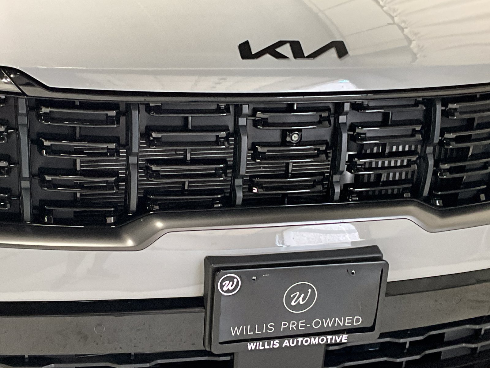 Used 2025 Kia Sorento SX AWD/4WD image 29