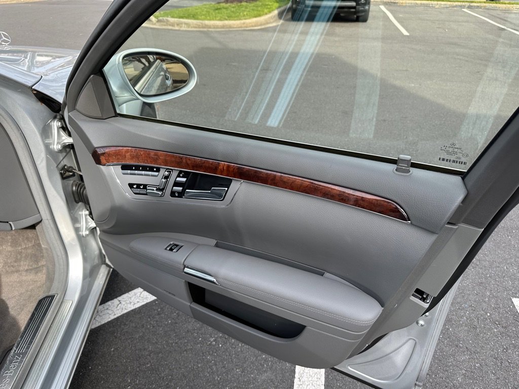 Used 2007 Mercedes-Benz S 550 image 35