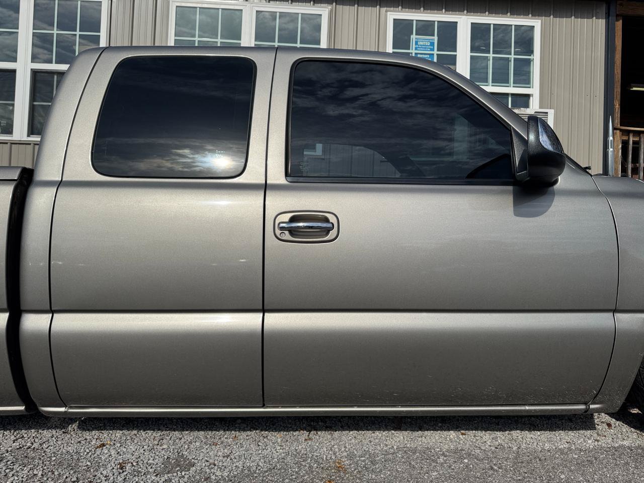 Used 2000 Chevrolet Silverado 1500 LS RWD image 8