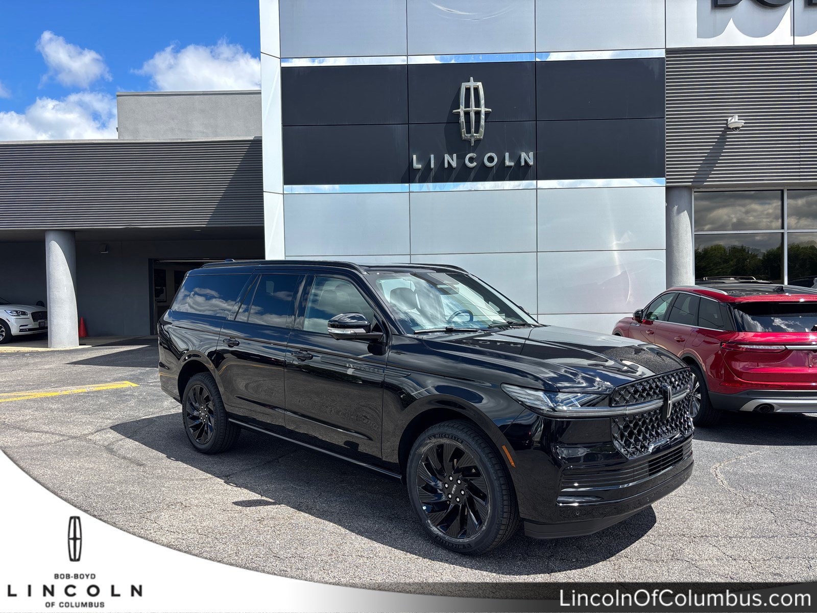 New 2026 Lincoln Navigator L Reserve w/ Jet Appearance Package AWD/4WD image 1
