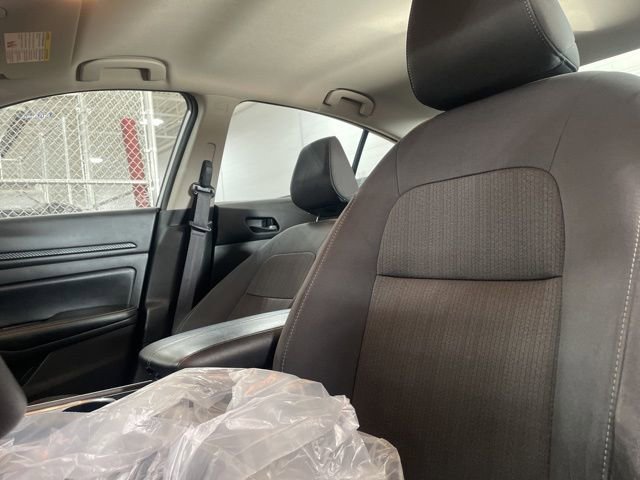 Used 2024 Nissan Altima 2.5 SV image 12