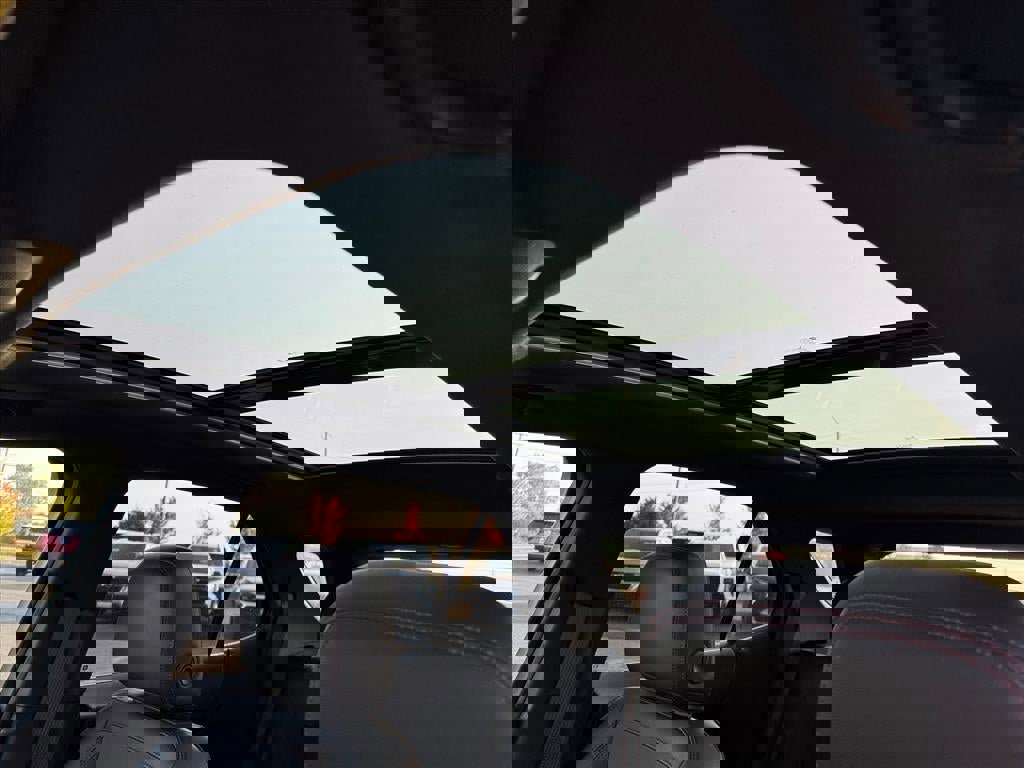 Used 2022 Chevrolet Equinox RS image 7