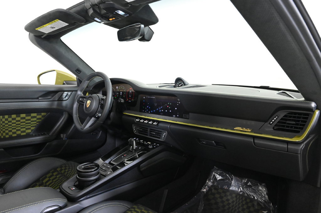 Used 2026 Porsche 911 GTS RWD image 17