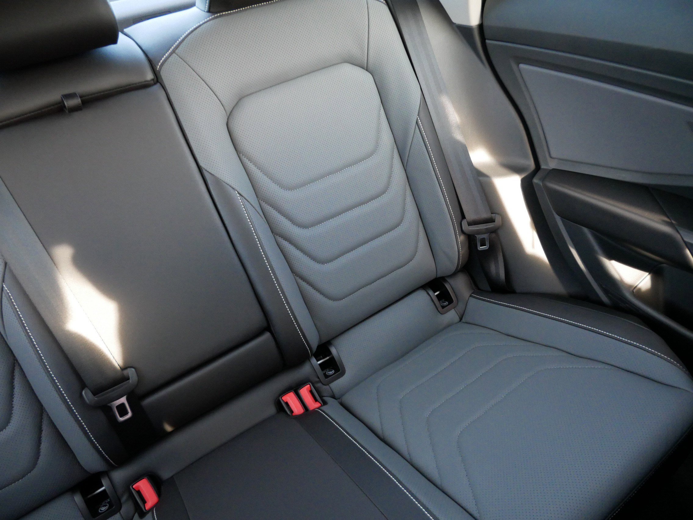 Certified 2025 Volkswagen Jetta SEL image 14