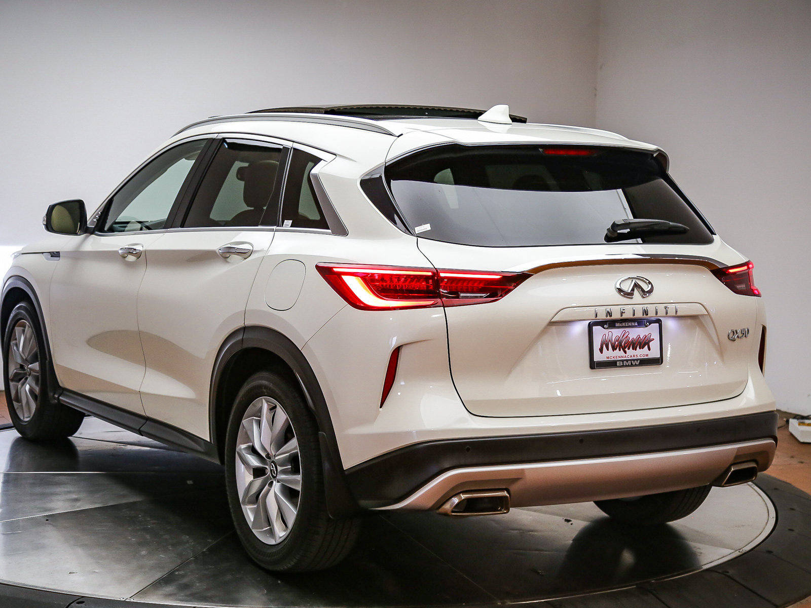 Used 2022 INFINITI QX50 Luxe FWD image 5