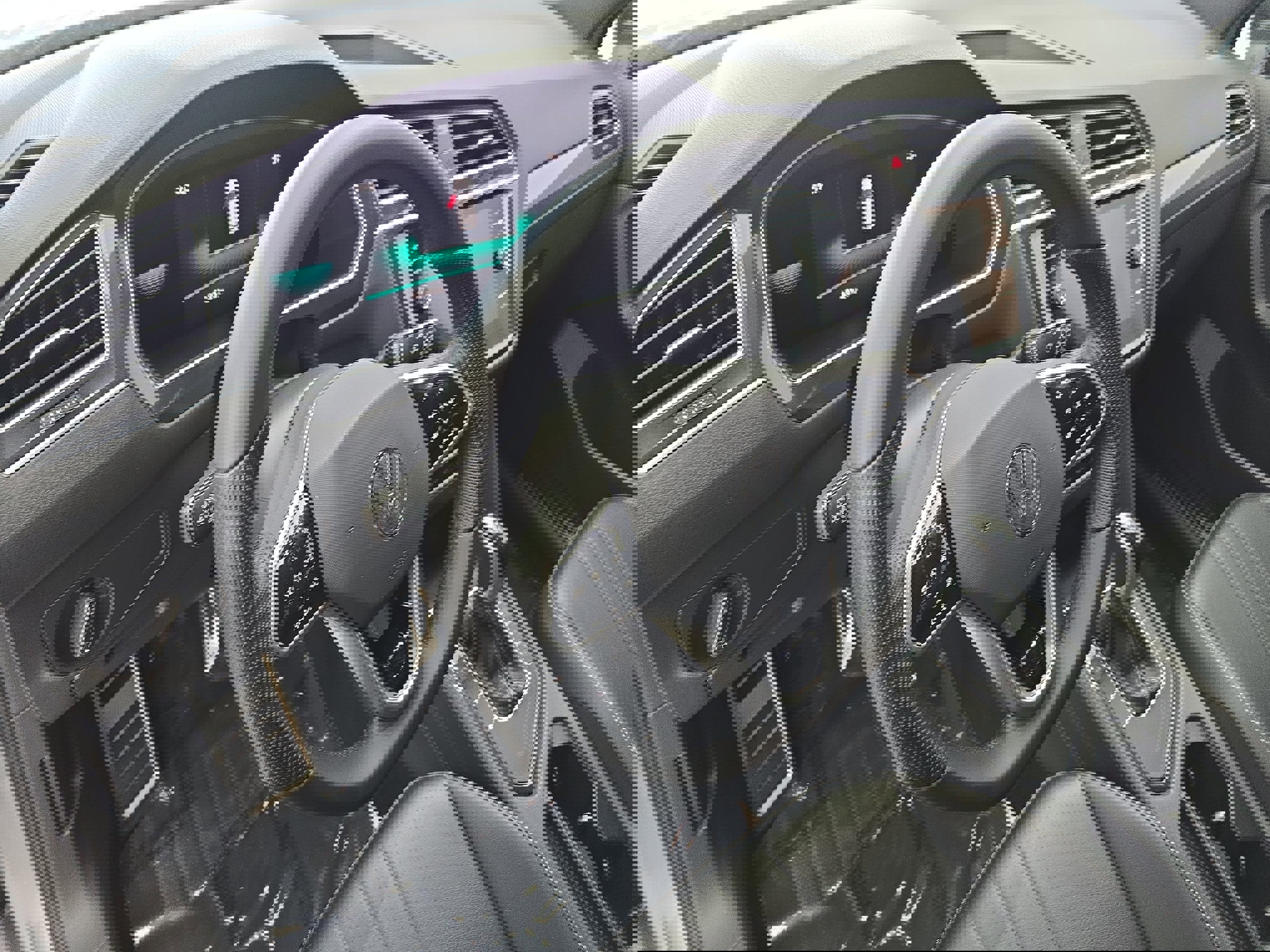 Used 2022 Volkswagen Tiguan SE R-Line image 16