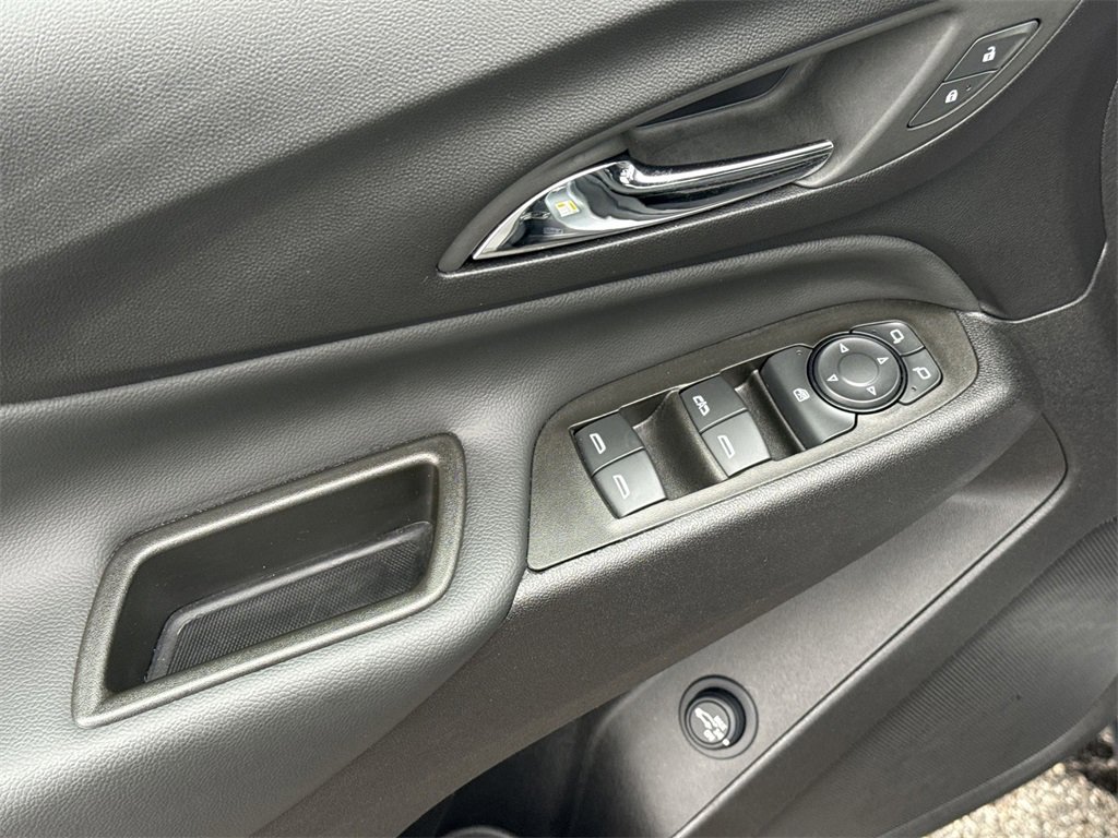 Used 2024 Chevrolet Equinox LT image 15