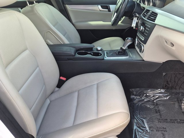 Used 2014 Mercedes-Benz C 250 Sedan image 19