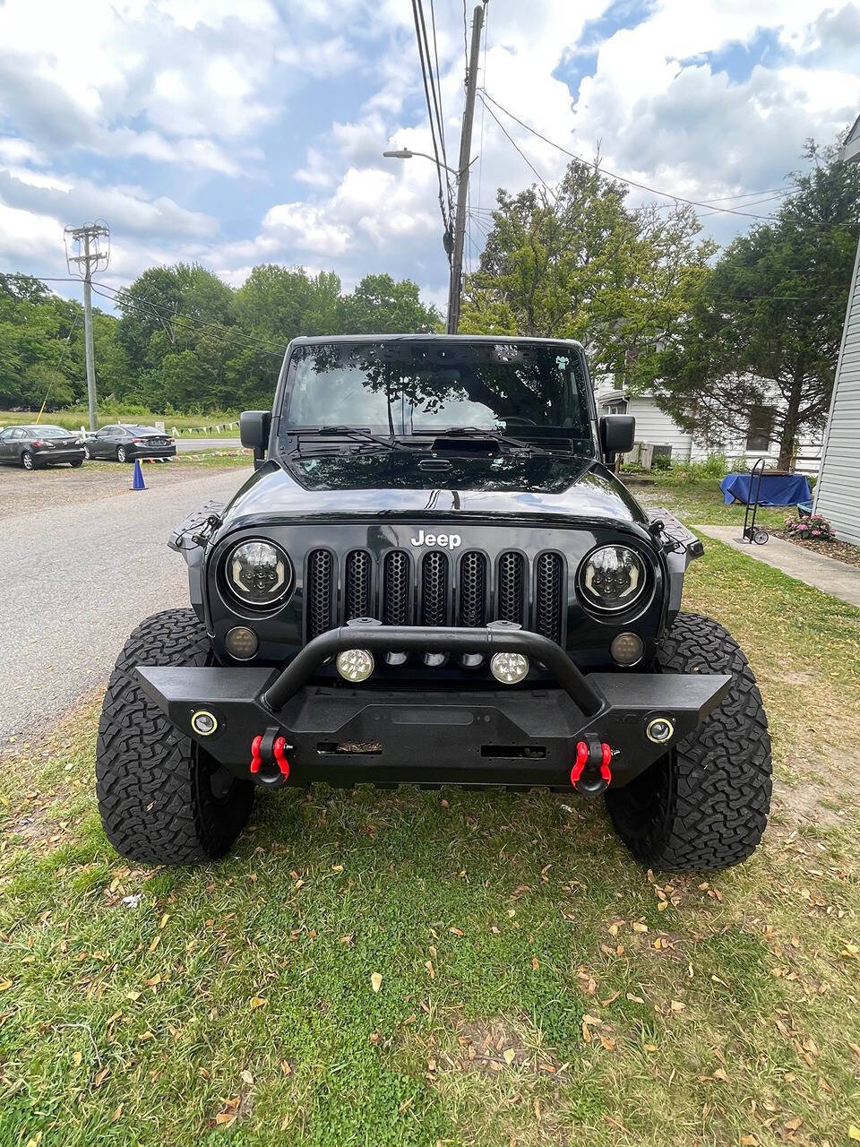 Used 2012 Jeep Wrangler Unlimited Sahara w/ Dual Top Group AWD/4WD image 6