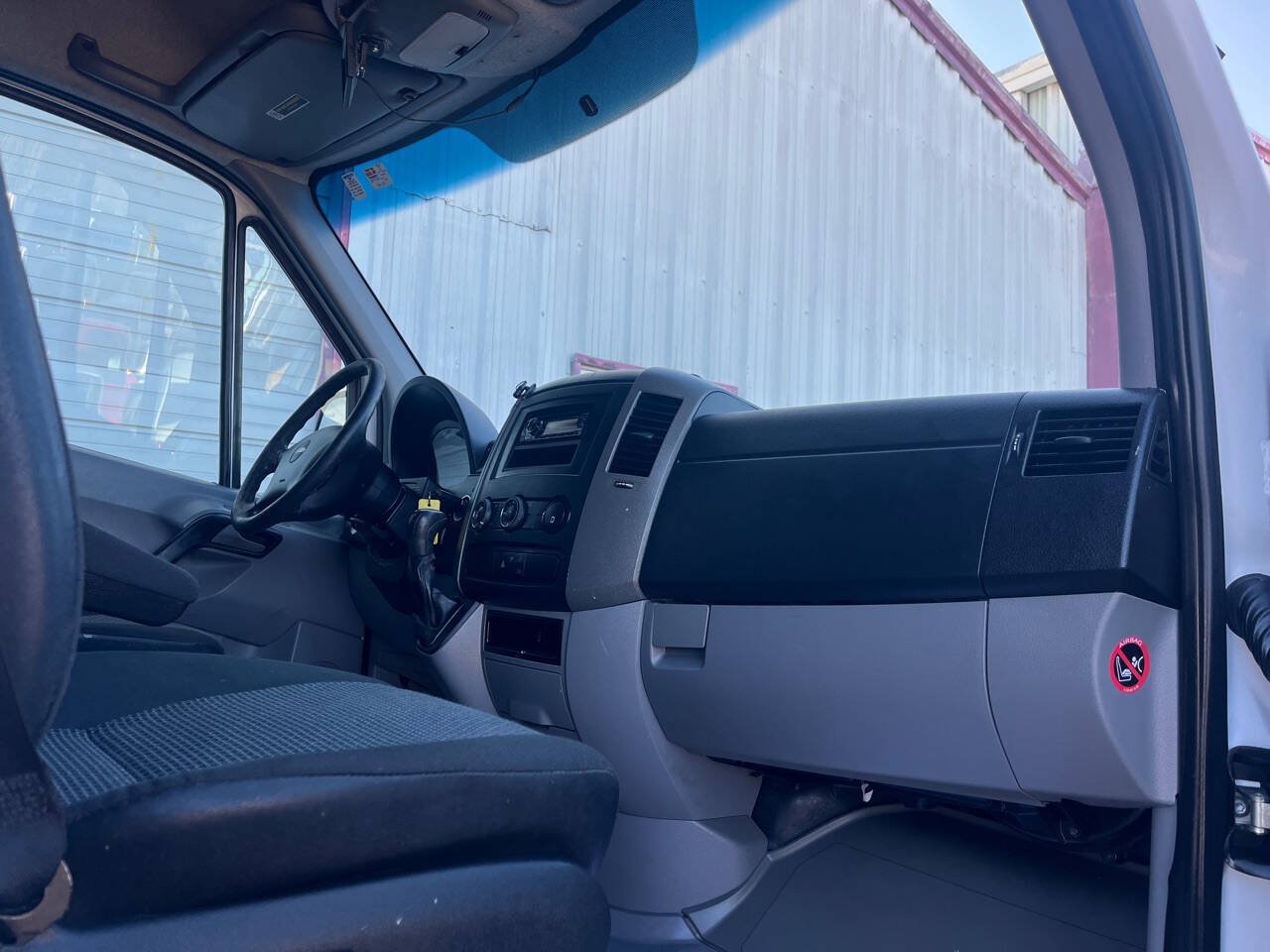 Used 2010 Freightliner Sprinter 2500 RWD image 20