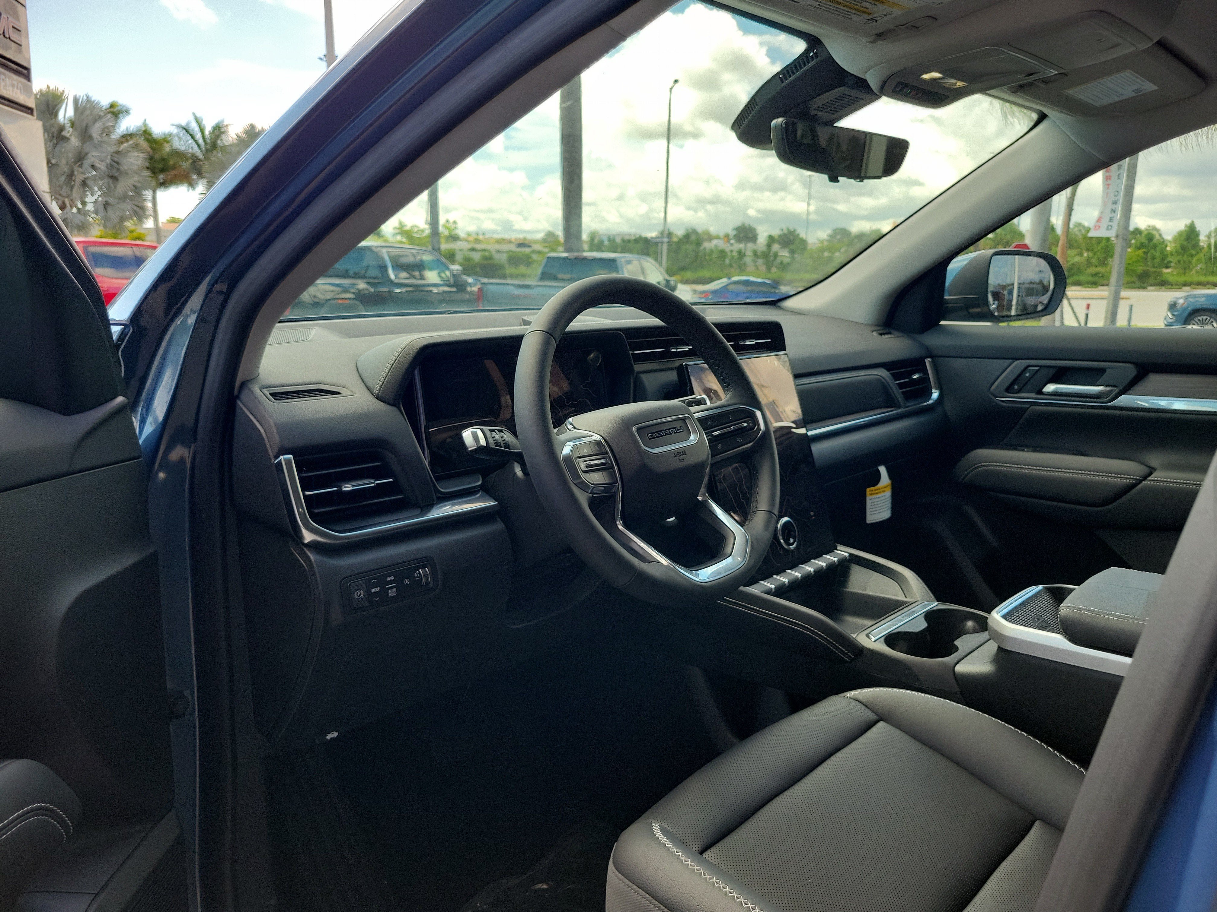 New 2027 GMC Terrain Denali w/ LPO, Floor Liner Package AWD/4WD image 7