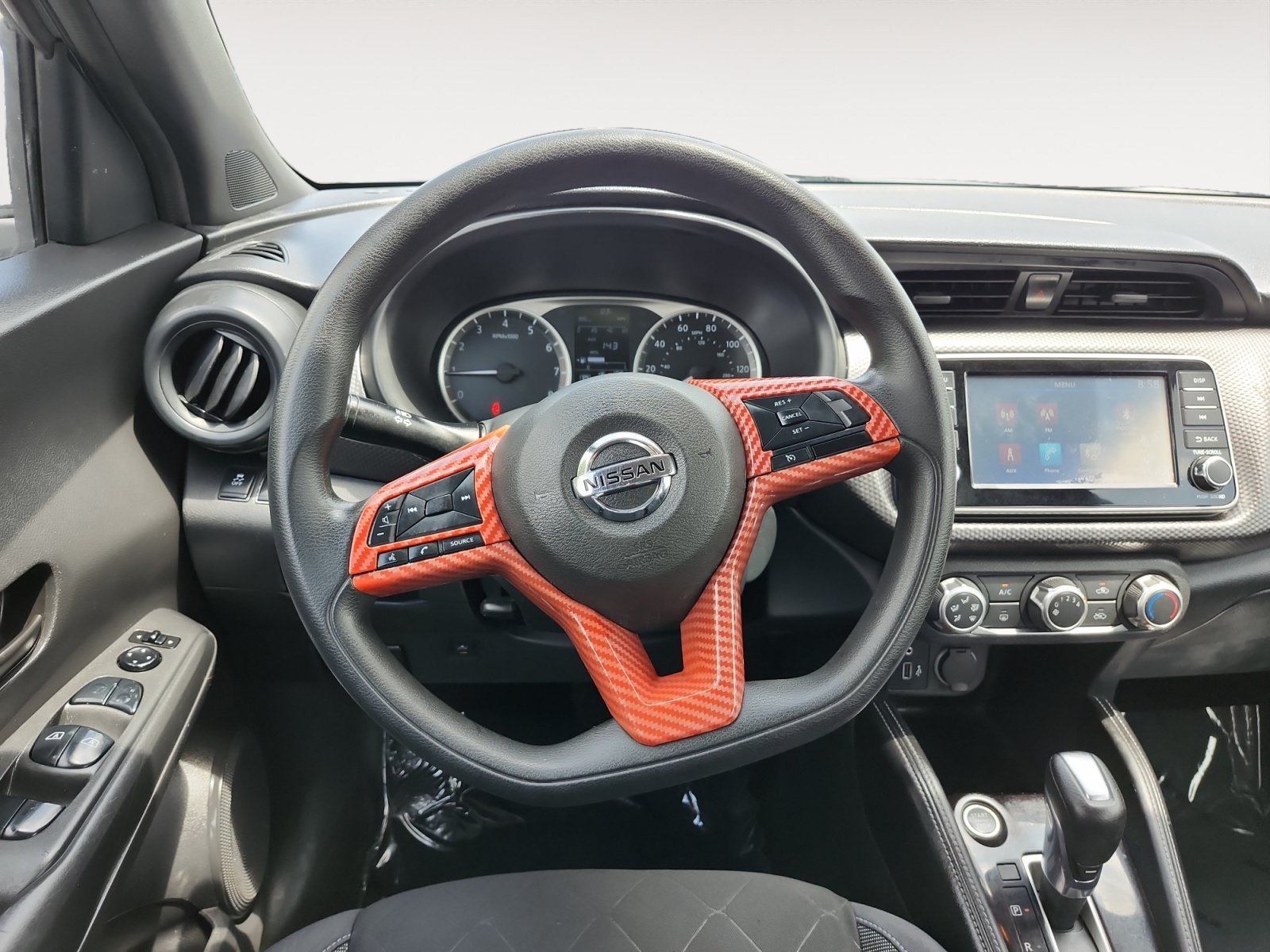 Used 2019 Nissan Kicks S FWD image 12