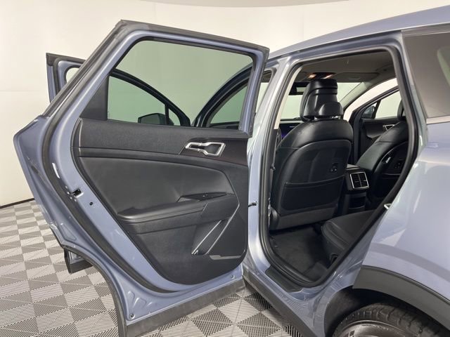 Used 2024 Kia Sportage EX image 39