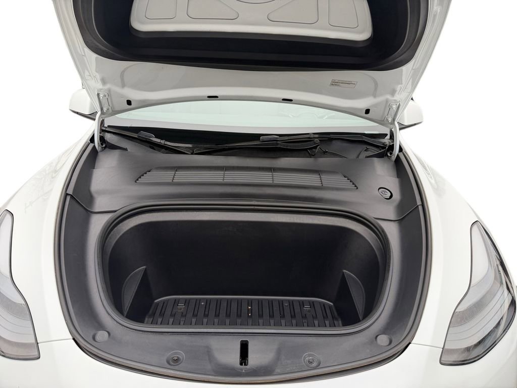 Used 2023 Tesla Model Y Long Range image 26