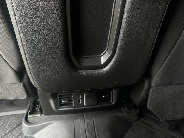 Used 2024 Chevrolet Silverado 2500 LT AWD/4WD image 18