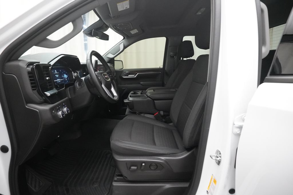 Used 2023 GMC Sierra 1500 Elevation w/ X31 Off-Road Package AWD/4WD image 7
