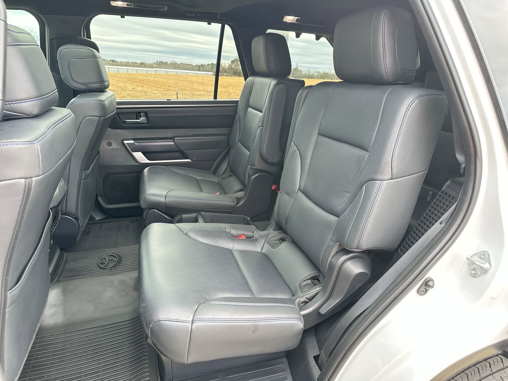 Used 2024 Toyota Sequoia Platinum AWD/4WD image 22