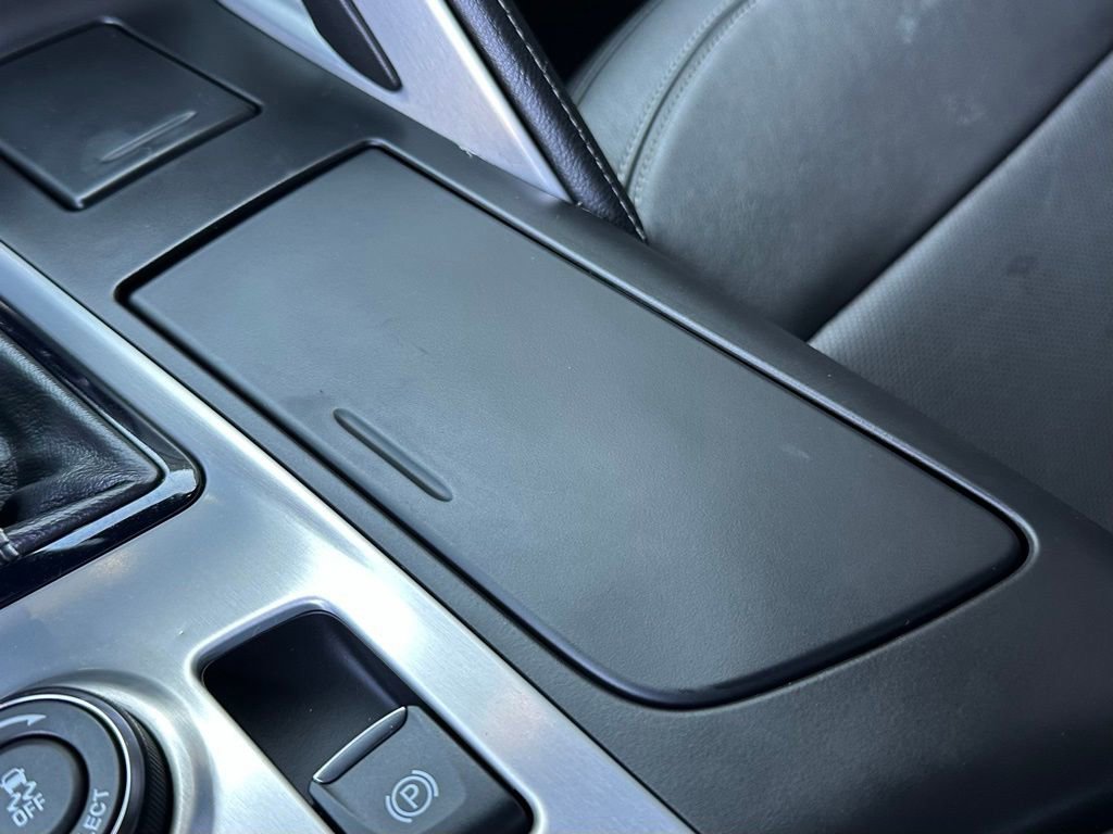 Used 2019 Chevrolet Corvette Stingray Coupe w/ 1LT image 40