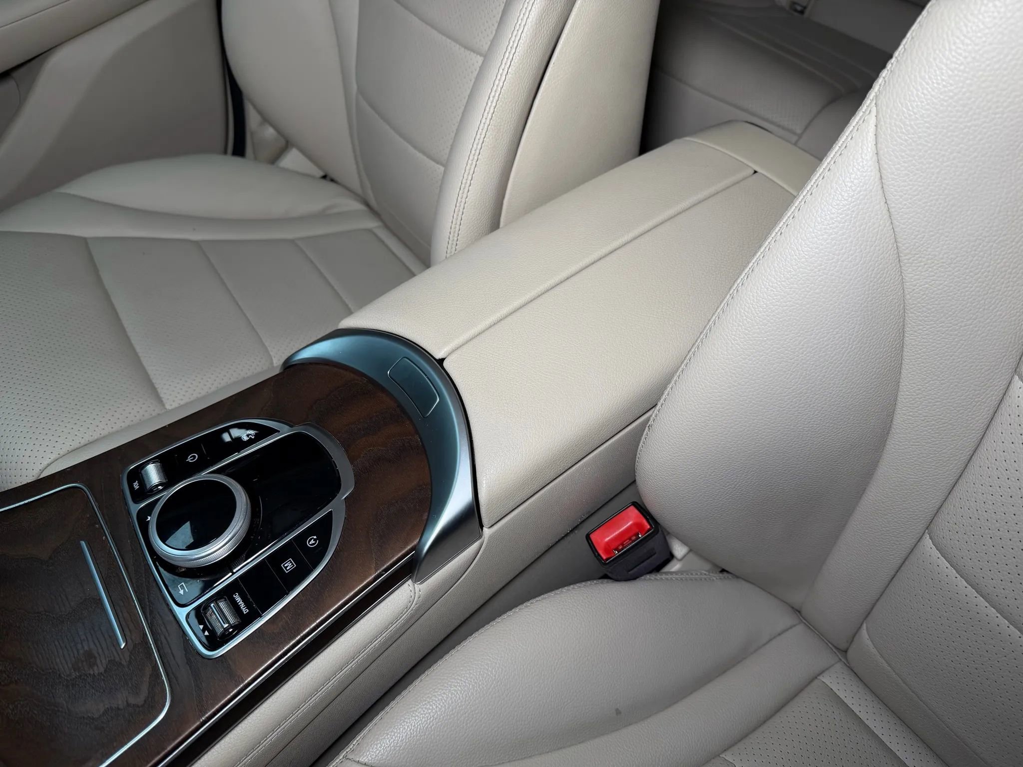 Used 2019 Mercedes-Benz GLC 300 image 40