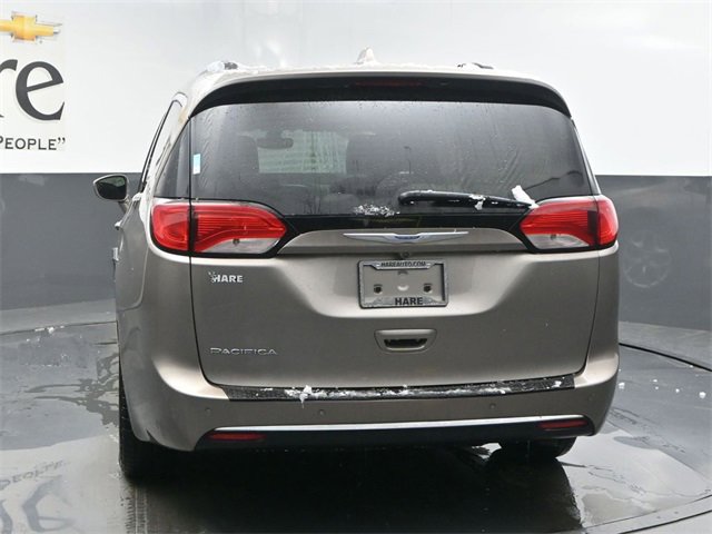 Used 2018 Chrysler Pacifica Touring-L Plus w/ Tire & Wheel Group image 36