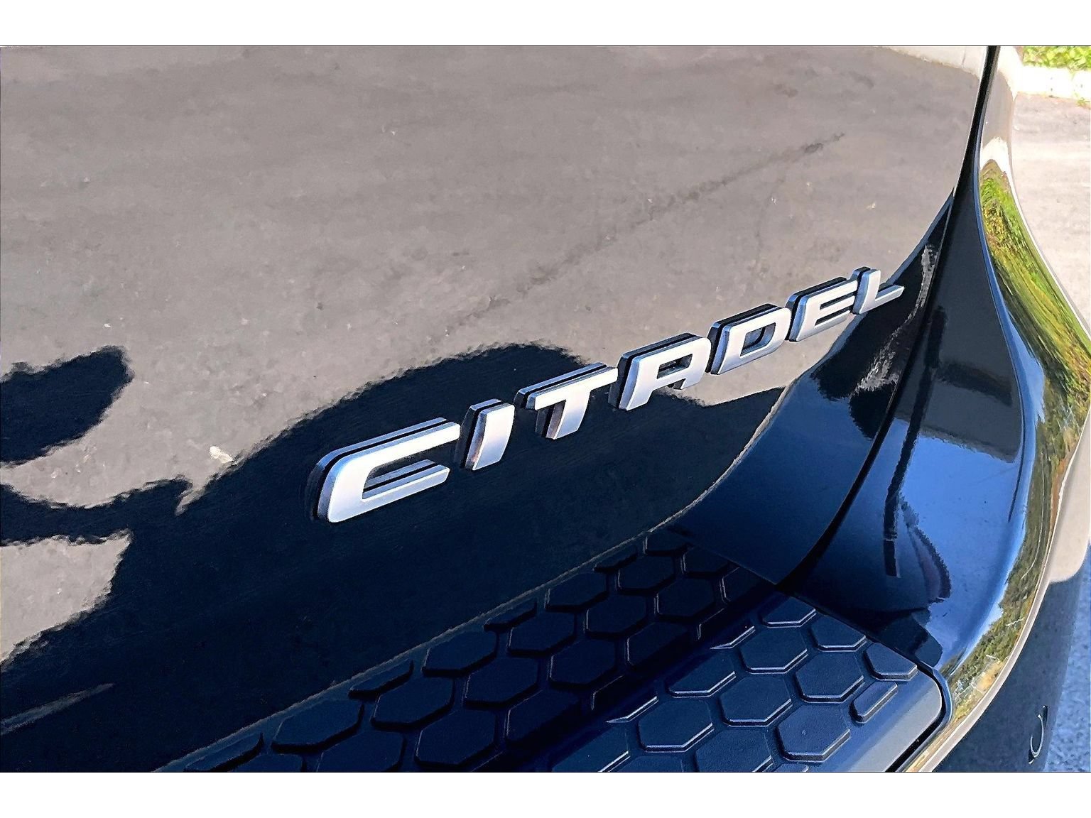 Used 2018 Dodge Durango Citadel AWD/4WD image 8