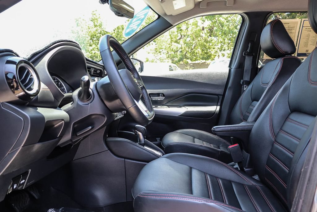 Used 2020 Nissan Kicks SR w/ SR Premium Package FWD image 22