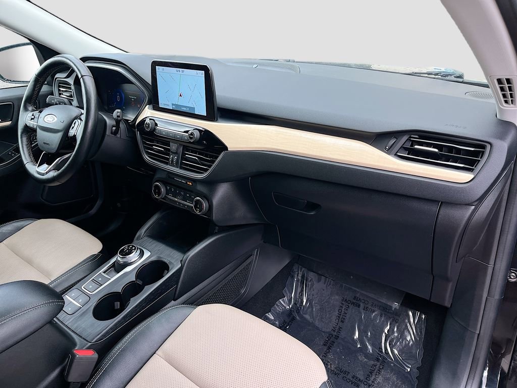 Used 2022 Ford Escape Titanium w/ Titanium Elite Package image 31